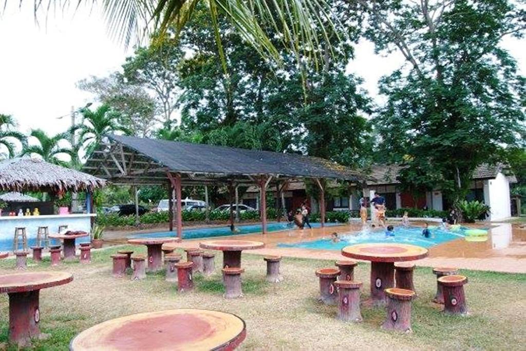 Bougainvilla Resort Port Dickson Extérieur photo